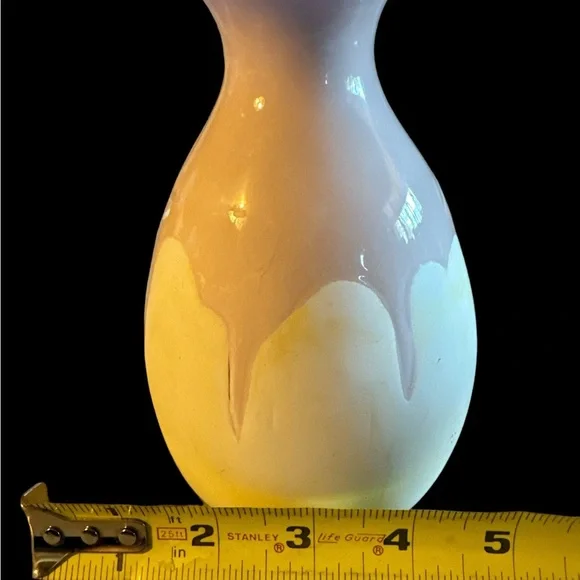 Ceramic Isaac Mizrahi Loves xo, Sienna cream and soft pink vase - perfect size! - Picture 4 of 4